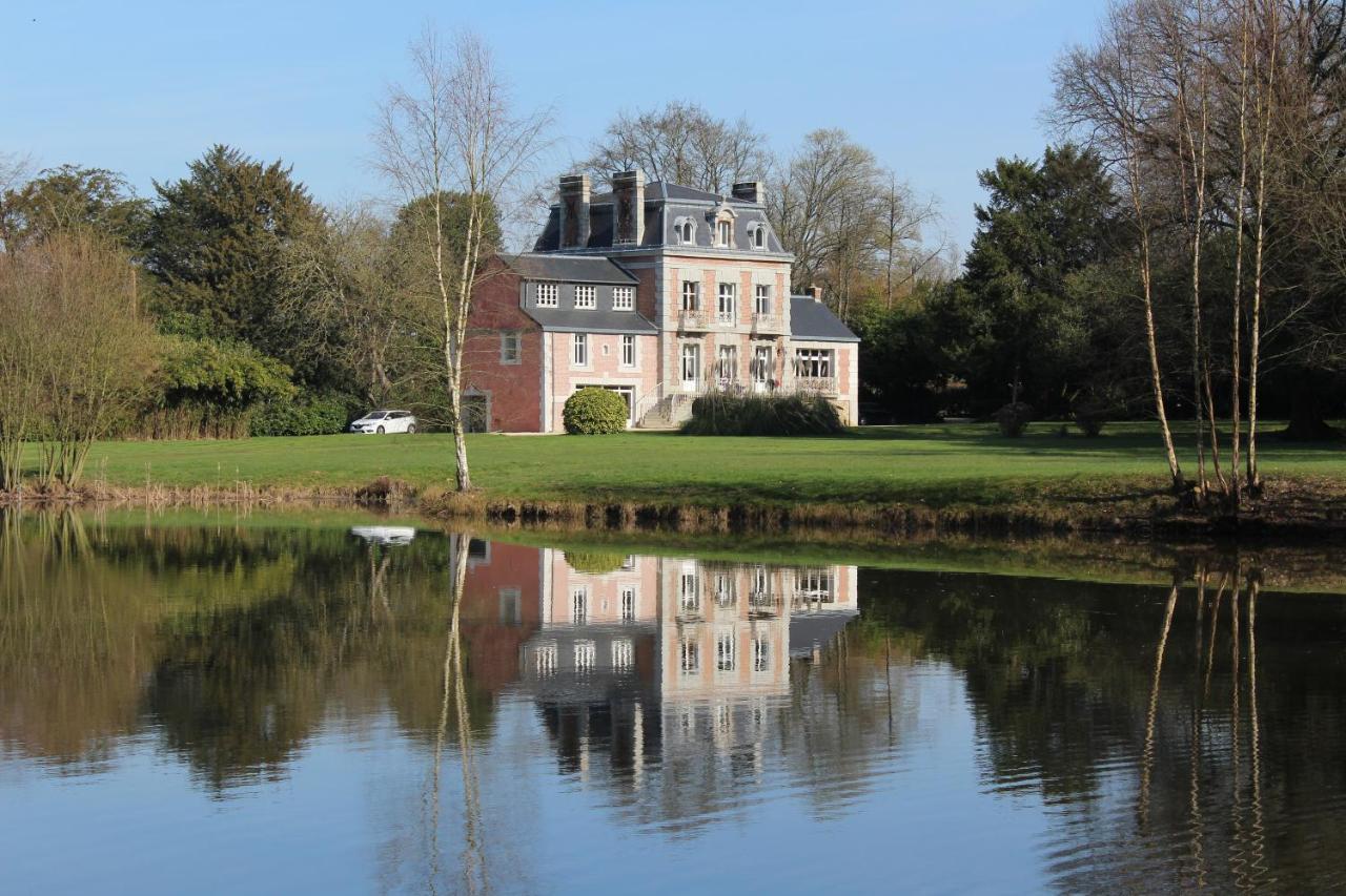 Chateau De La Chasse Beauvais Romagne  Екстериор снимка